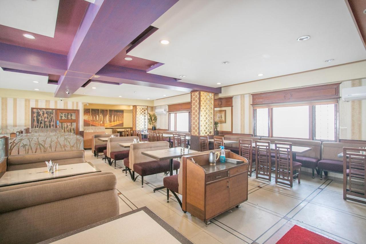 Oyo 579 Hotel Aab Bangalore Eksteriør billede