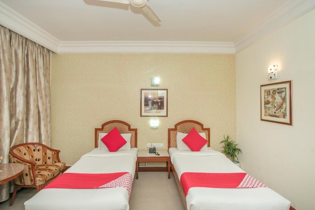 Oyo 579 Hotel Aab Bangalore Eksteriør billede