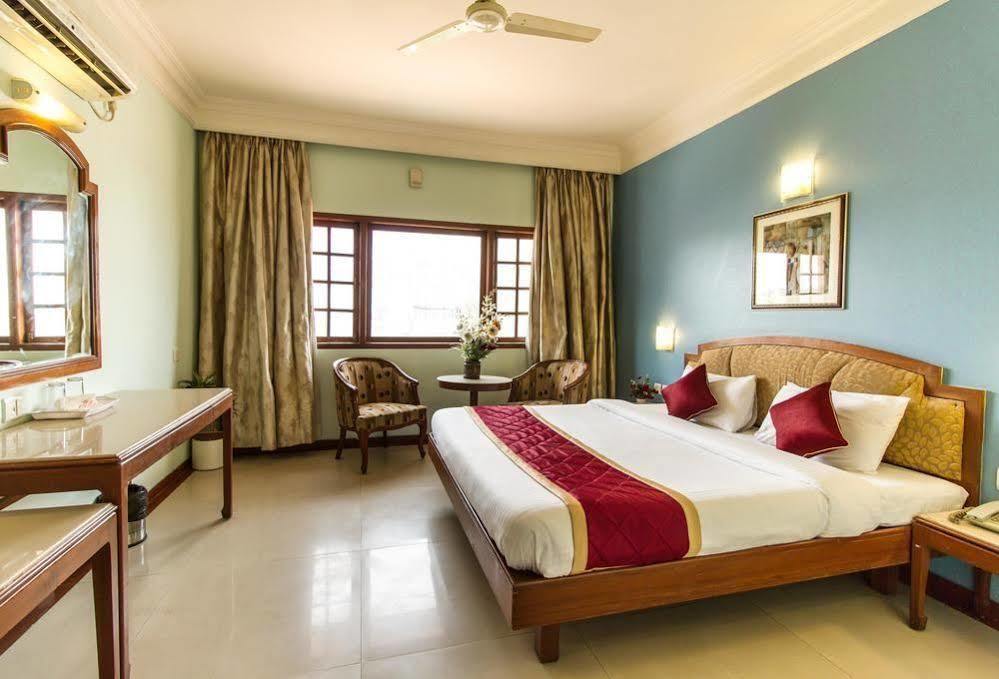 Oyo 579 Hotel Aab Bangalore Eksteriør billede
