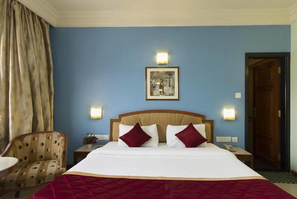 Oyo 579 Hotel Aab Bangalore Eksteriør billede