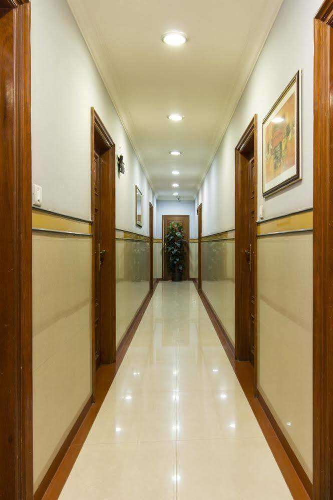 Oyo 579 Hotel Aab Bangalore Eksteriør billede