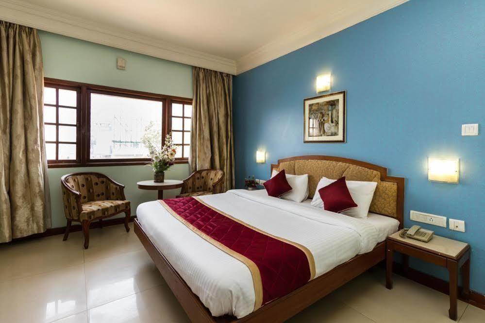 Oyo 579 Hotel Aab Bangalore Eksteriør billede