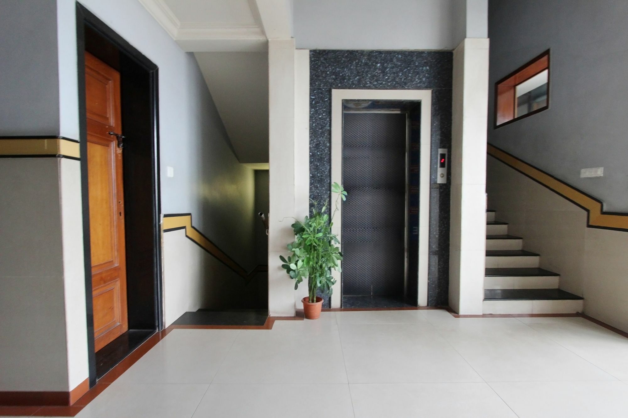 Oyo 579 Hotel Aab Bangalore Eksteriør billede